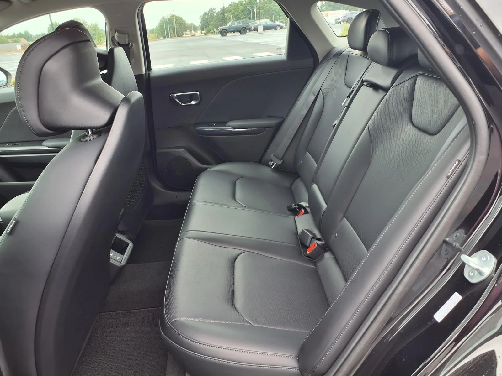 New 2026 Aurora Black Pearl Kia EX image 6