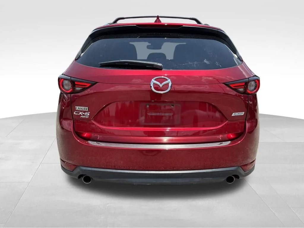 Used 2018 Red Mazda Grand Touring image 4