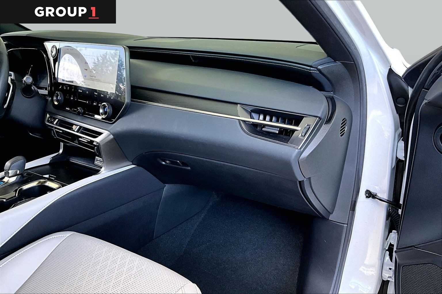 Used 2024 Eminent White Pearl Lexus Premium Plus image 16