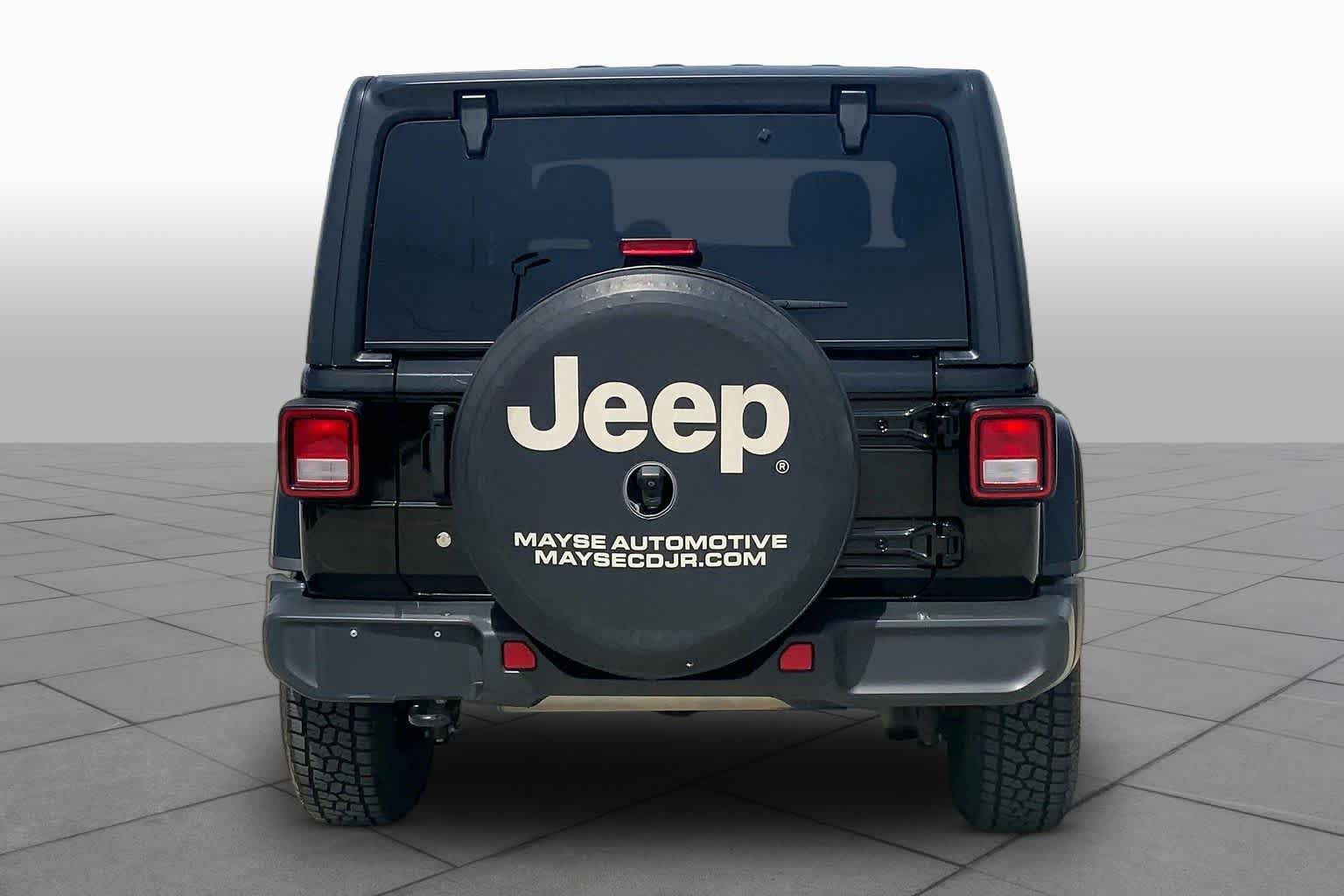 Used 2019 Black Clearcoat Jeep Sahara image 5