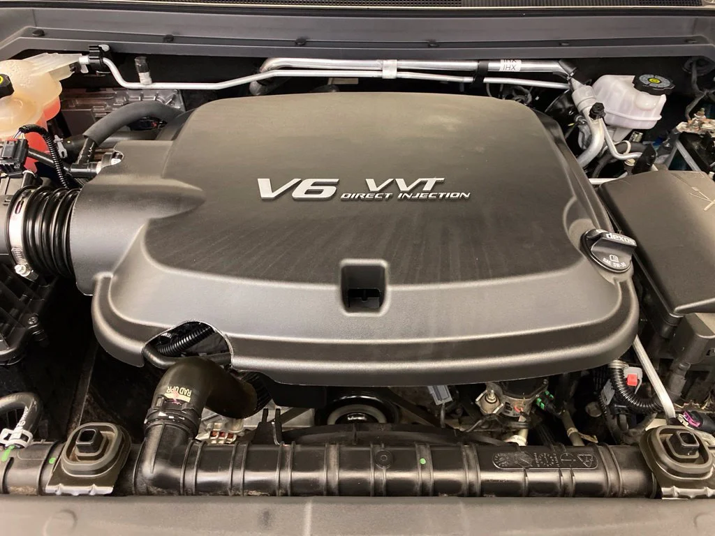 Used 2022 Blue GMC Elevation image 26