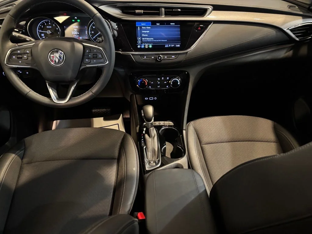 Used 2023 Summit White Buick Preferred image 10