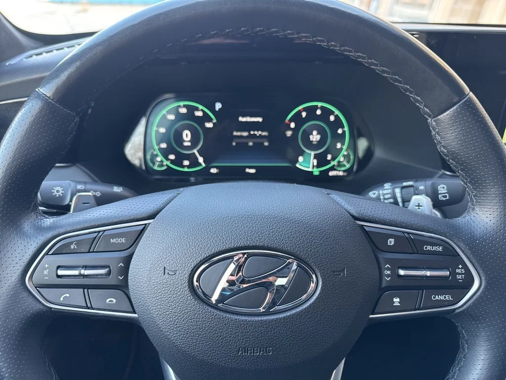 Used 2020 Black Hyundai Limited image 11