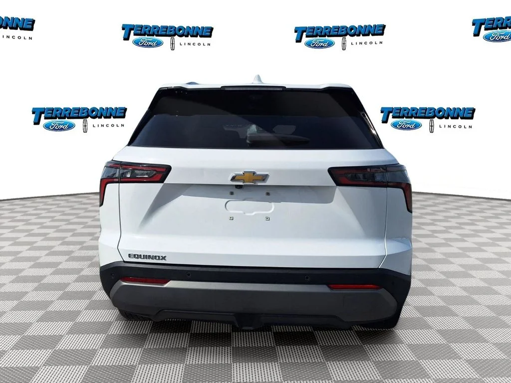 Used 2025 Summit White Chevrolet LT image 6