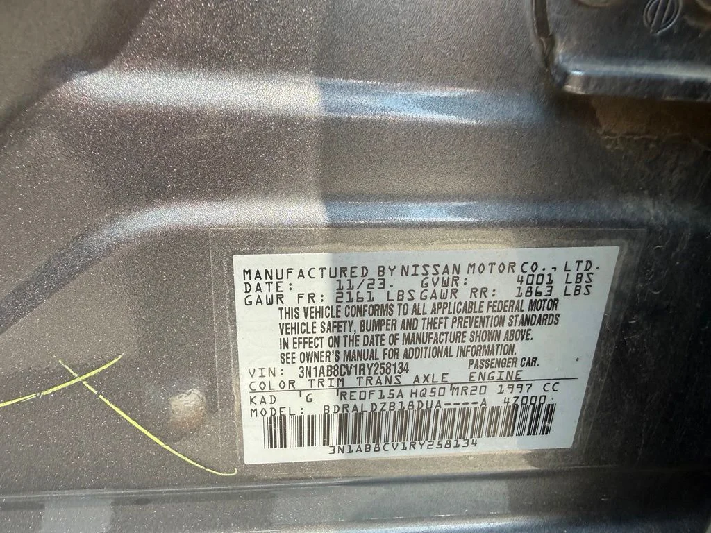 Used 2024 Gray Nissan SV image 30