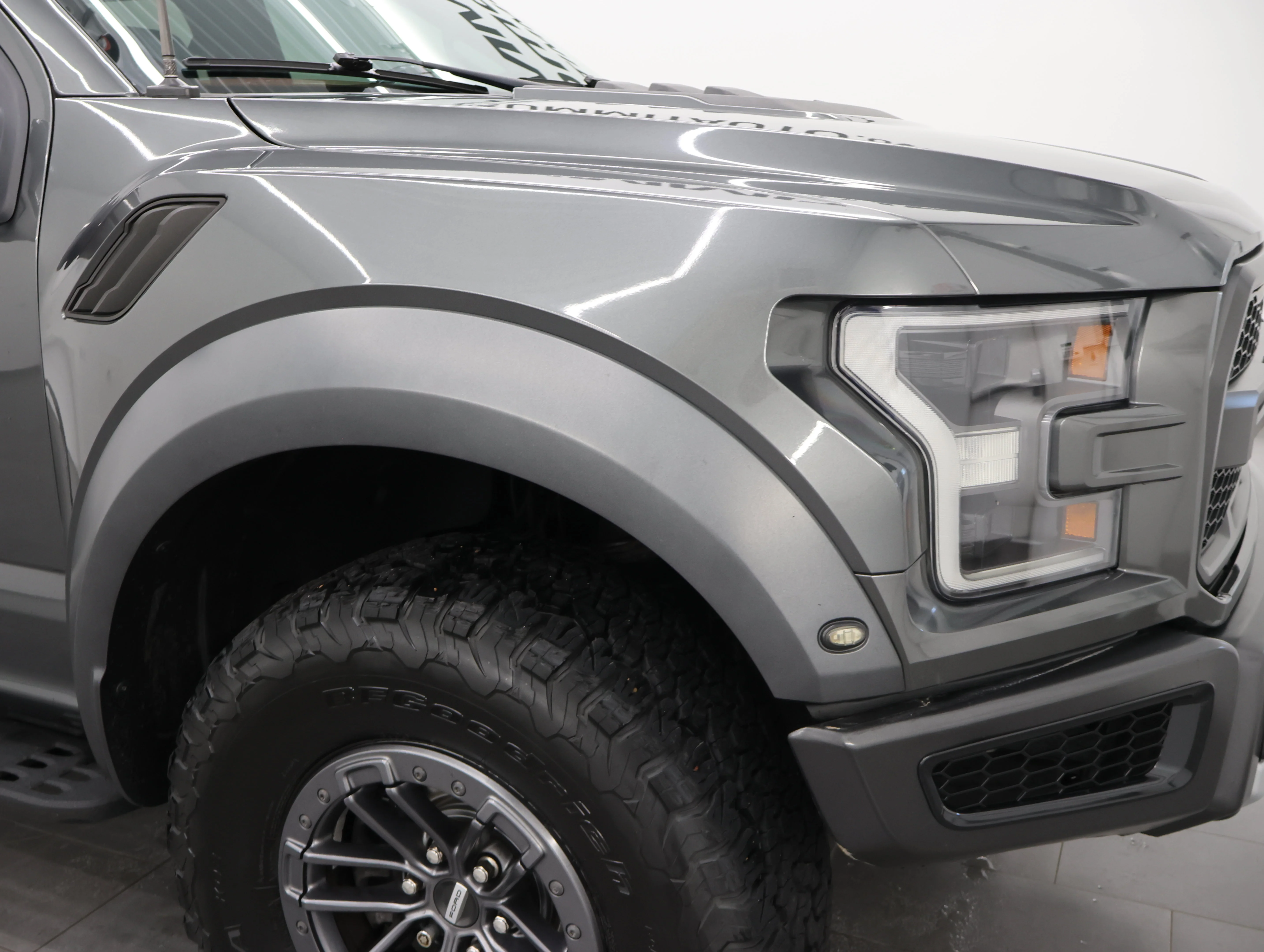 Used 2019 Magnetic Metallic Ford Raptor image 25