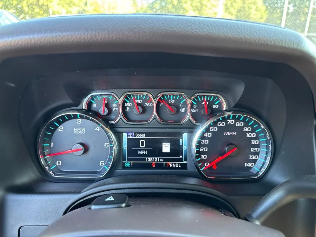 2019 Chevrolet Tahoe LT - Photo 11