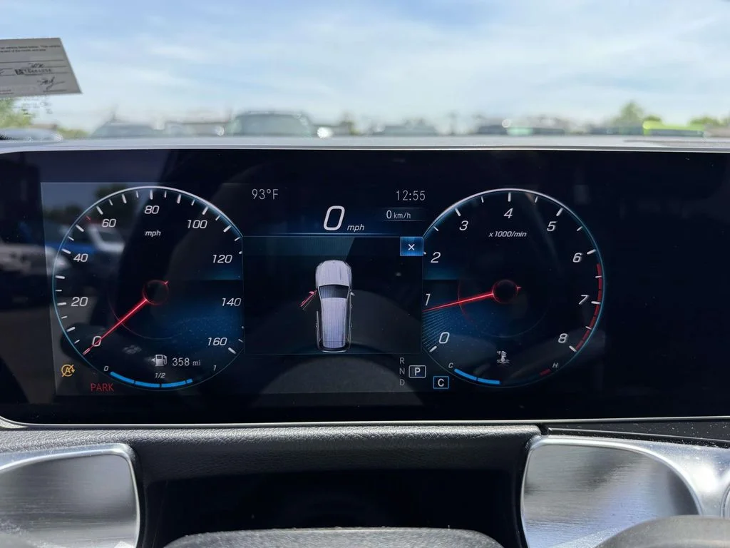 Used 2020 Gray Mercedes-Benz GLB 250 image 23