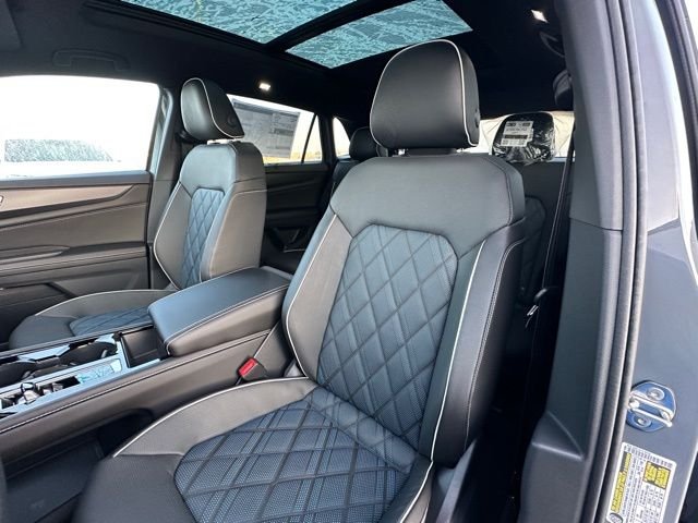 New 2026 Pure Gray Volkswagen 2.0T SEL Premium R-Line image 28
