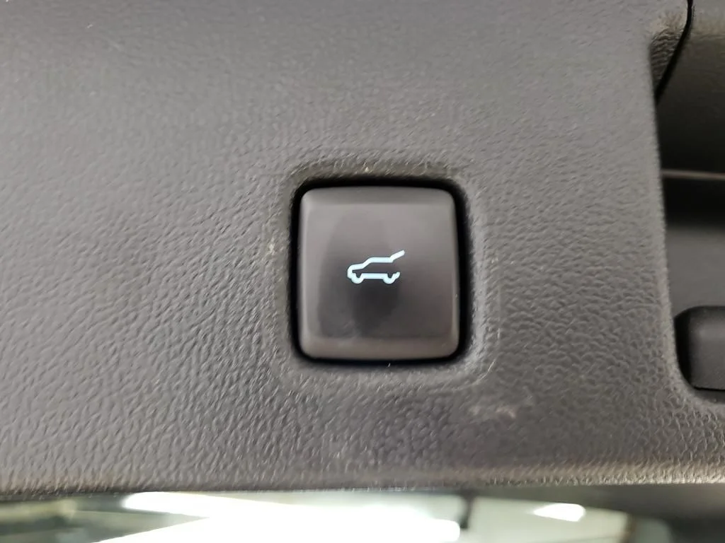 Certified Used 2024 Silver Metallic Ford Active image 8