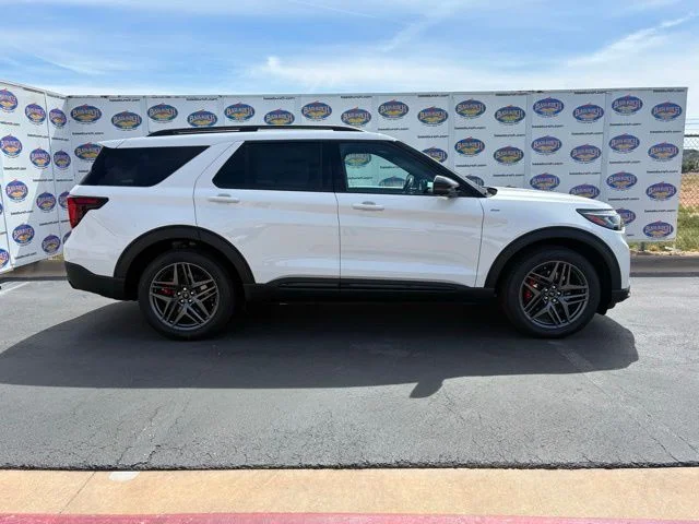 2026 Ford Explorer ST-LINE 4WD's photo