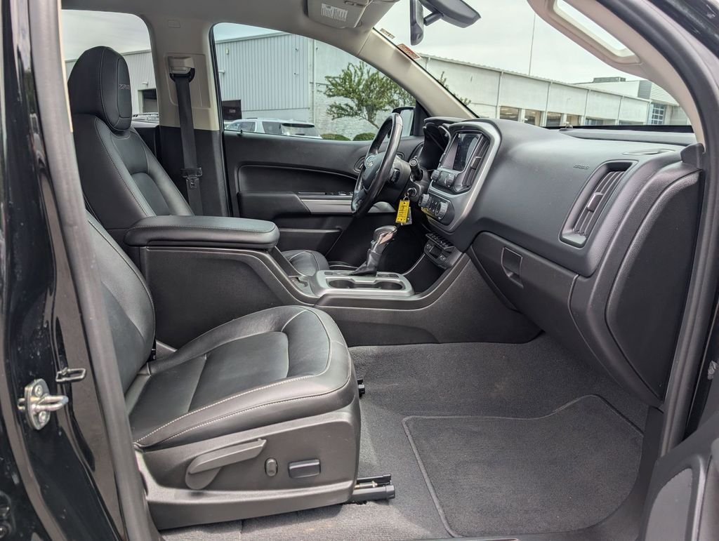 Used 2022  Chevrolet ZR2 image 20