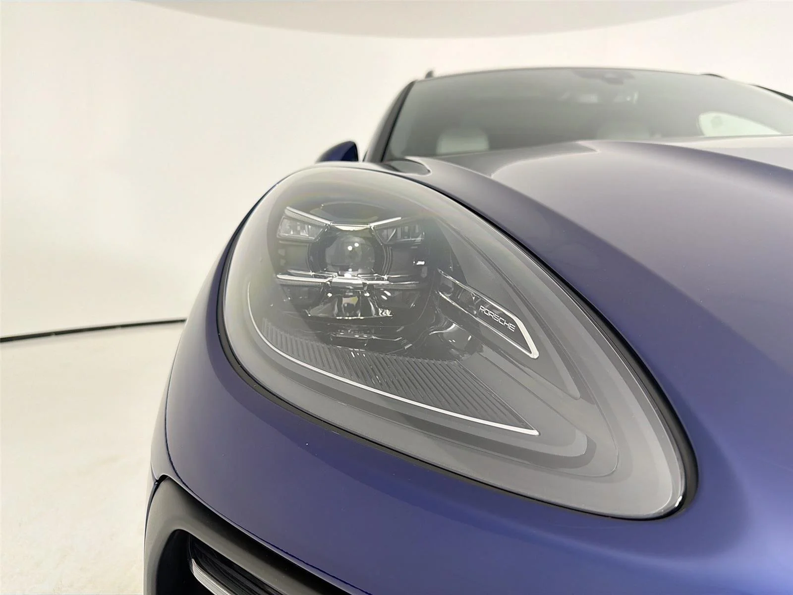 Certified Used 2026 Gentian Blue Metallic Porsche  image 32