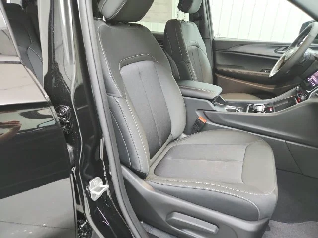 New 2026 Black Jeep Laredo image 39