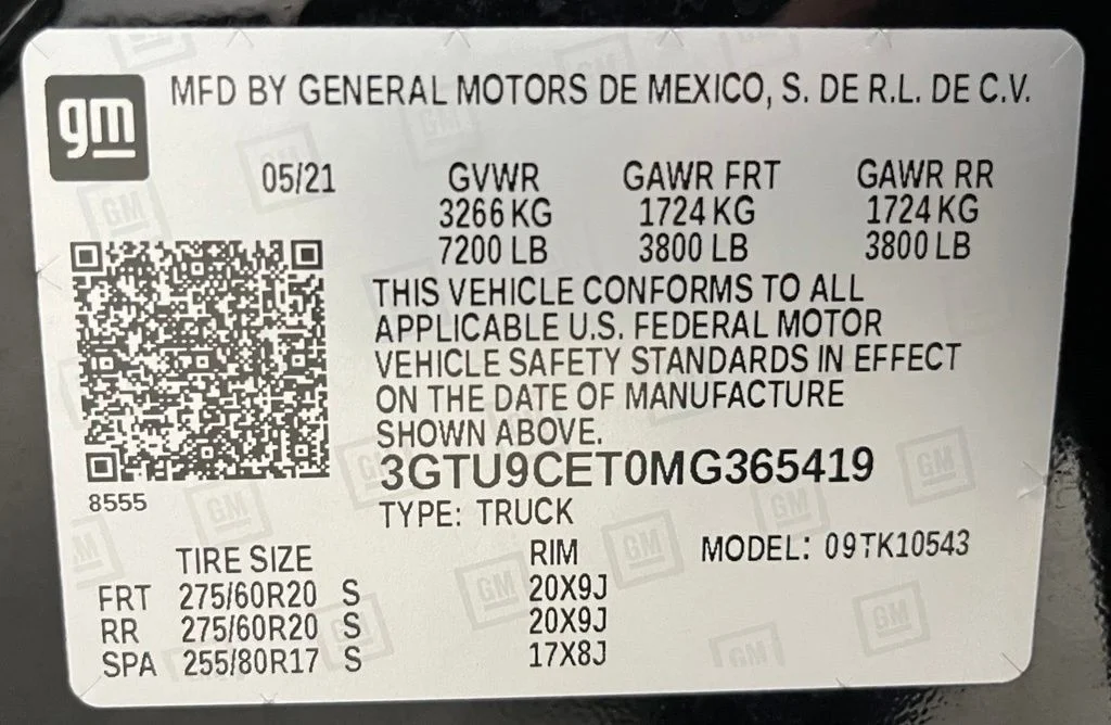 Used 2021 Black GMC Elevation image 62