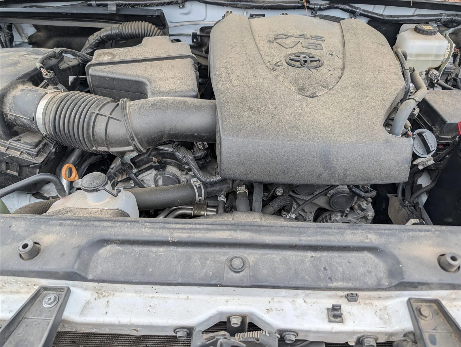 Used 2022 White Toyota TRD Off-Road image 30