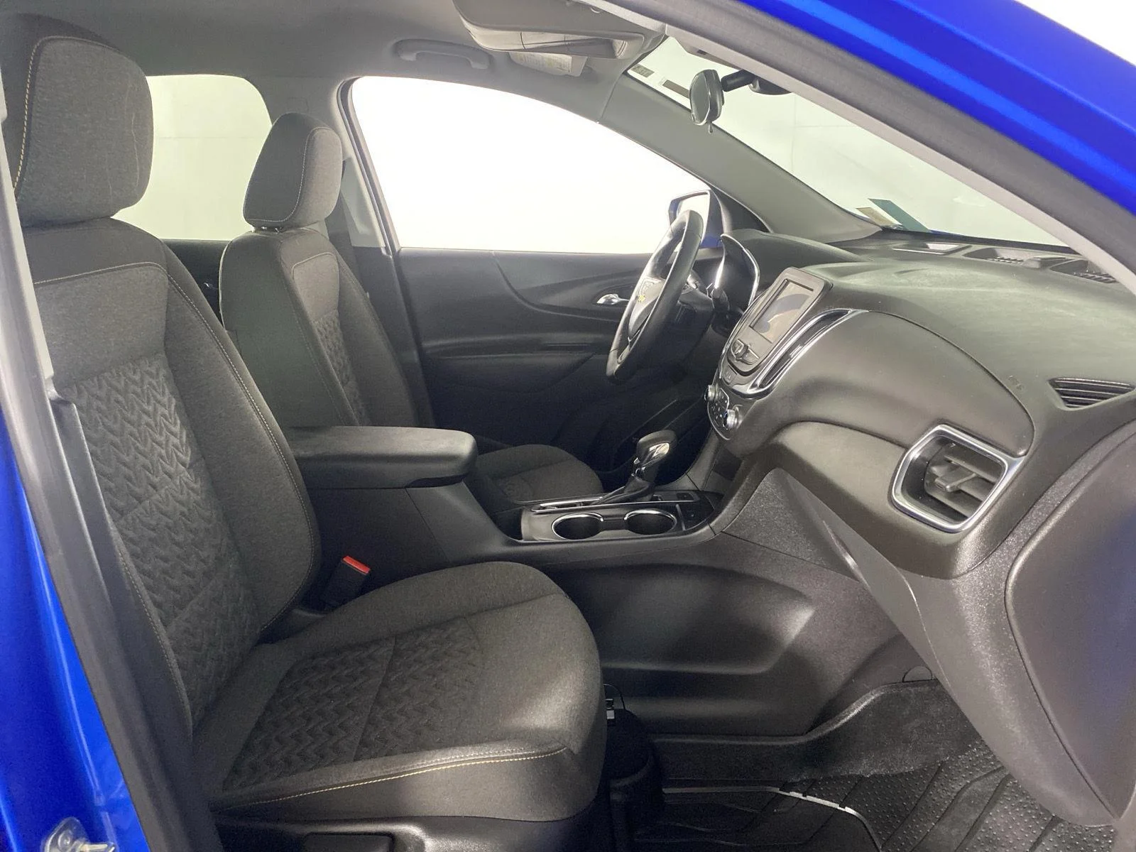 Used 2024 Riptide Blue Metallic Chevrolet LT image 28