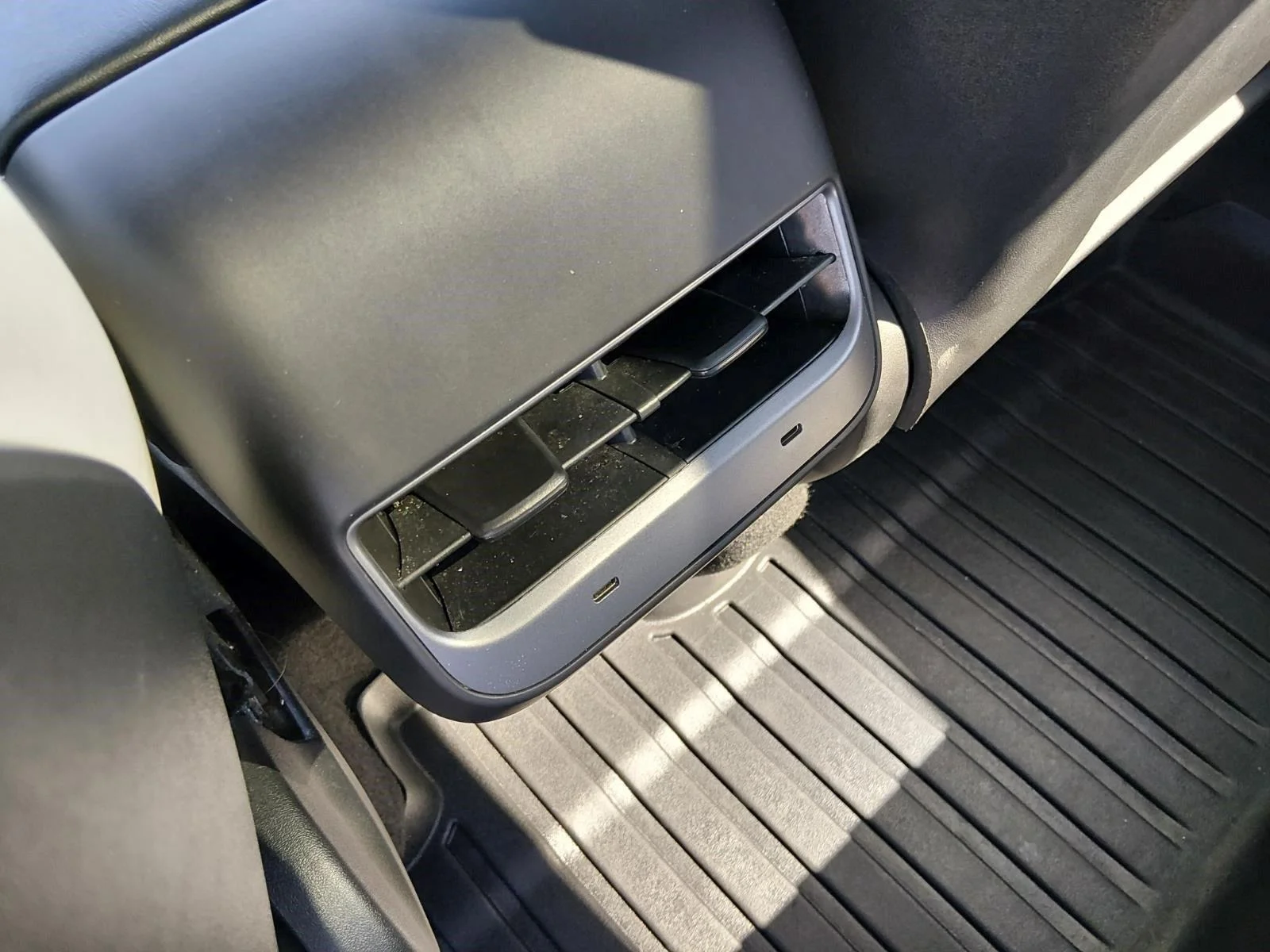 Used 2023  Tesla Long Range image 19