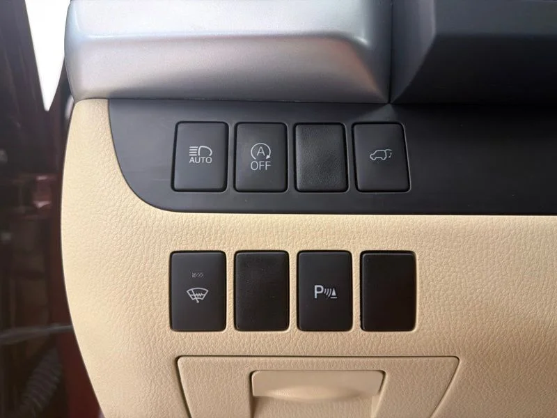 Used 2017 Red Toyota Limited image 23