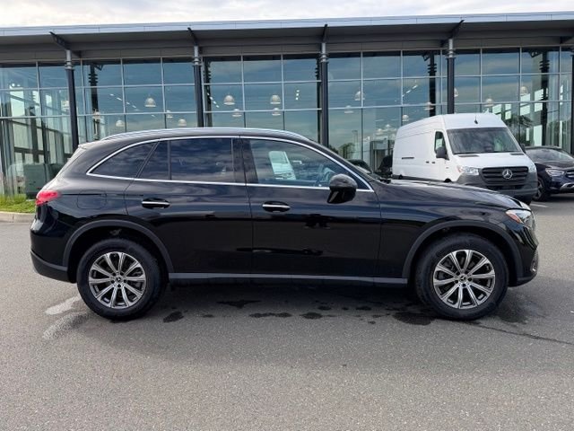 Used 2026 Black Mercedes-Benz GLC 300 image 8