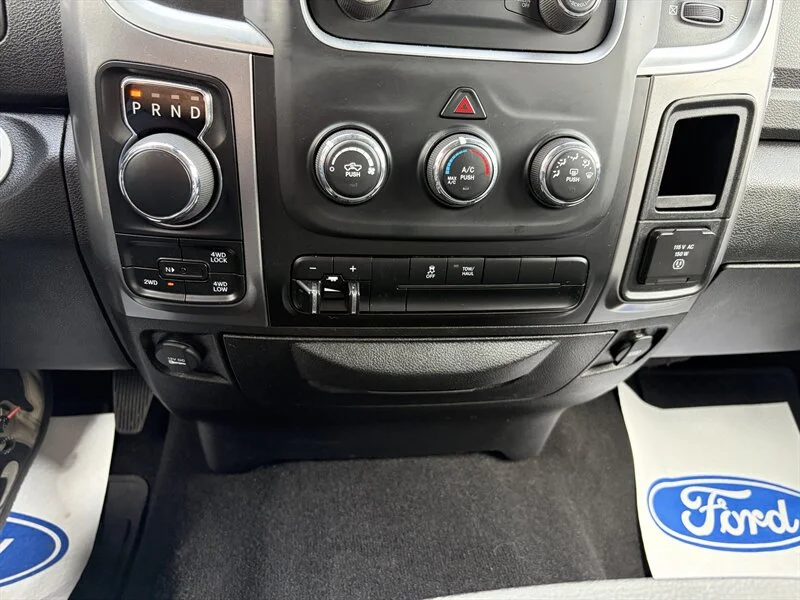 Used 2023 White RAM Warlock image 9