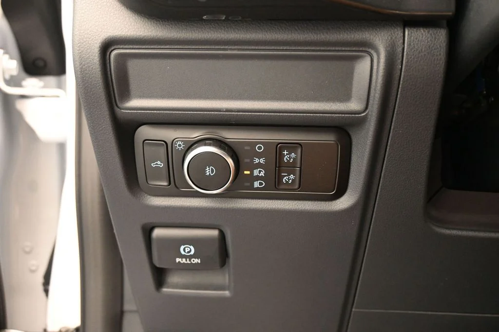 New 2026 Oxford White Ford STX image 12