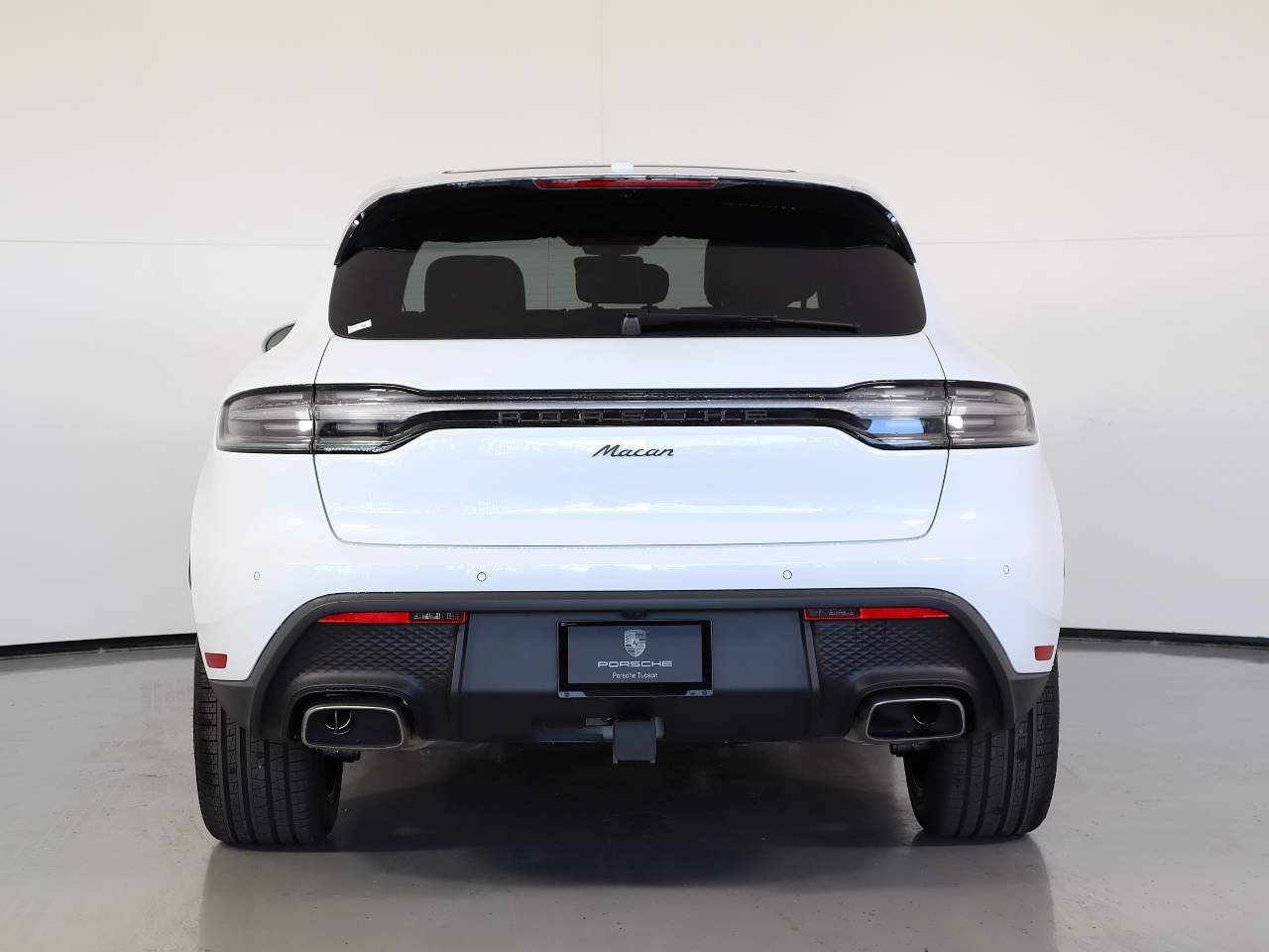 2026 Porsche Macan - Photo 6