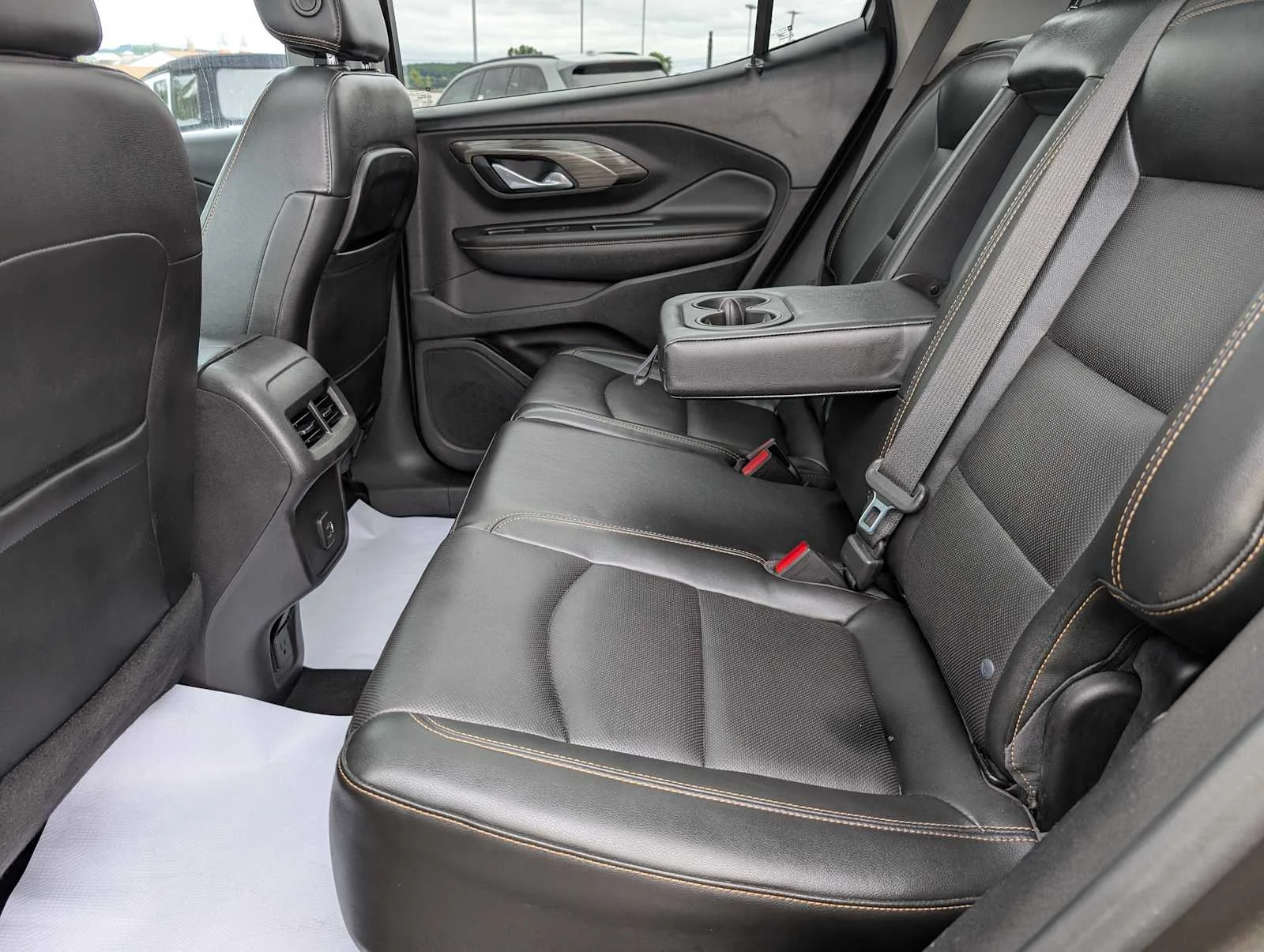 Used 2019 Smokey Quartz Metallic GMC SLT image 23
