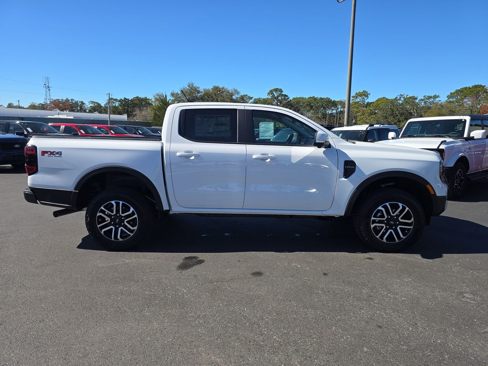 New 2025 Oxford White Ford Lariat image 3