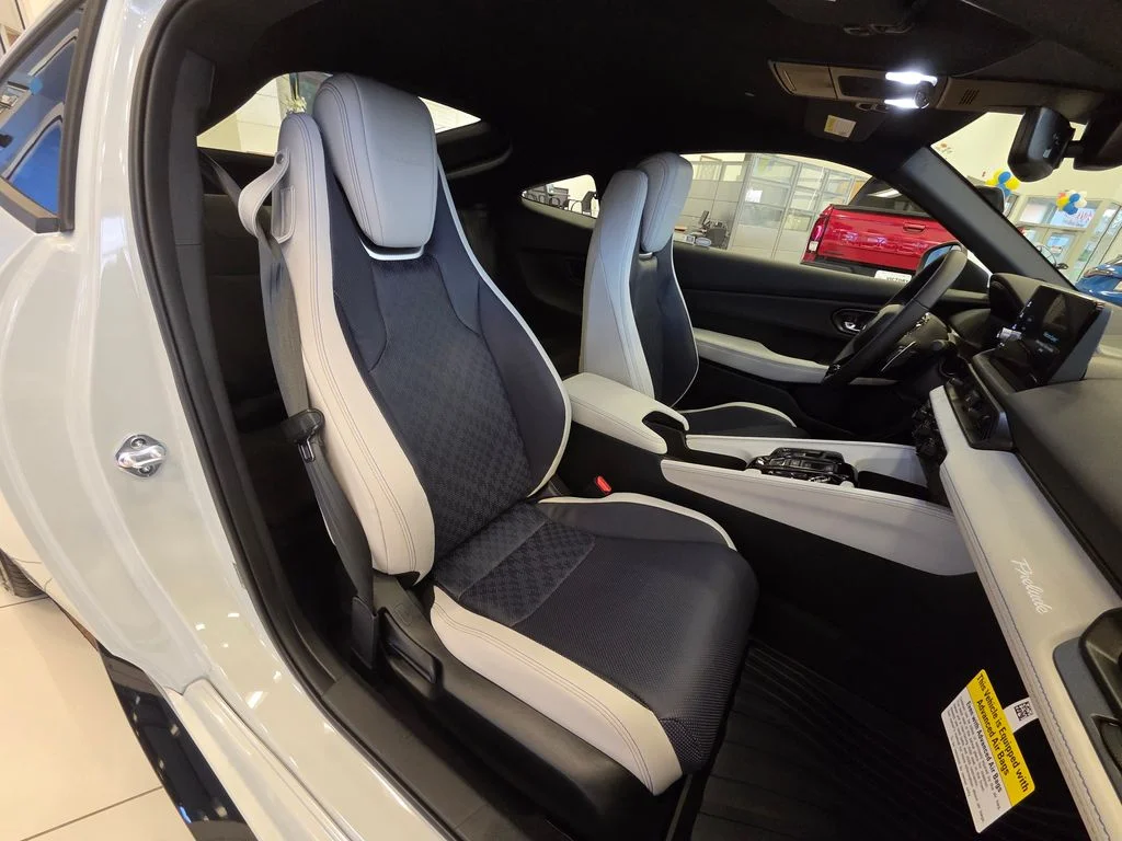 New 2026 Winter Frost Pearl Honda Hybrid image 18