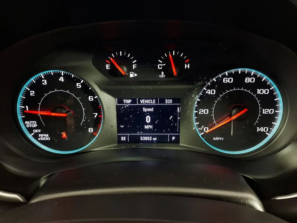 Used 2024 Summit White Chevrolet FL image 17