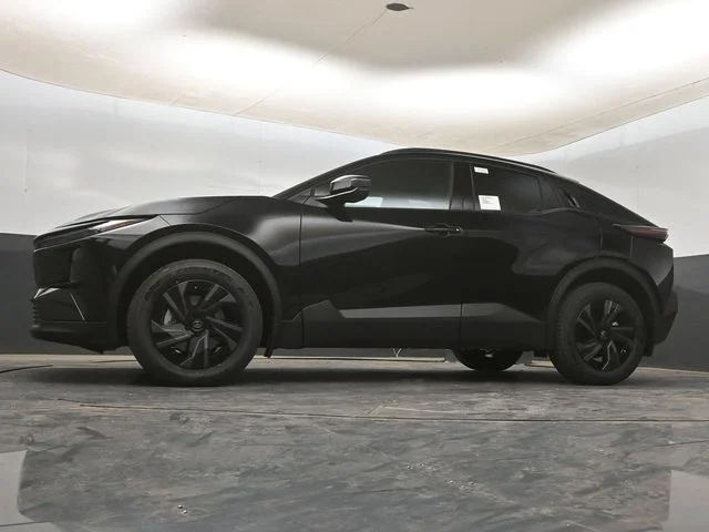 New 2026 Midnight Black Metallic Toyota  SE image 20