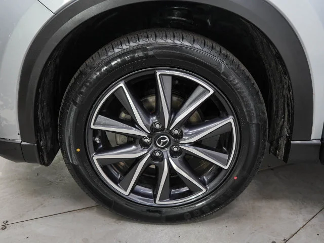 Used 2018 Sonic Silver Metallic Mazda Grand Touring image 30