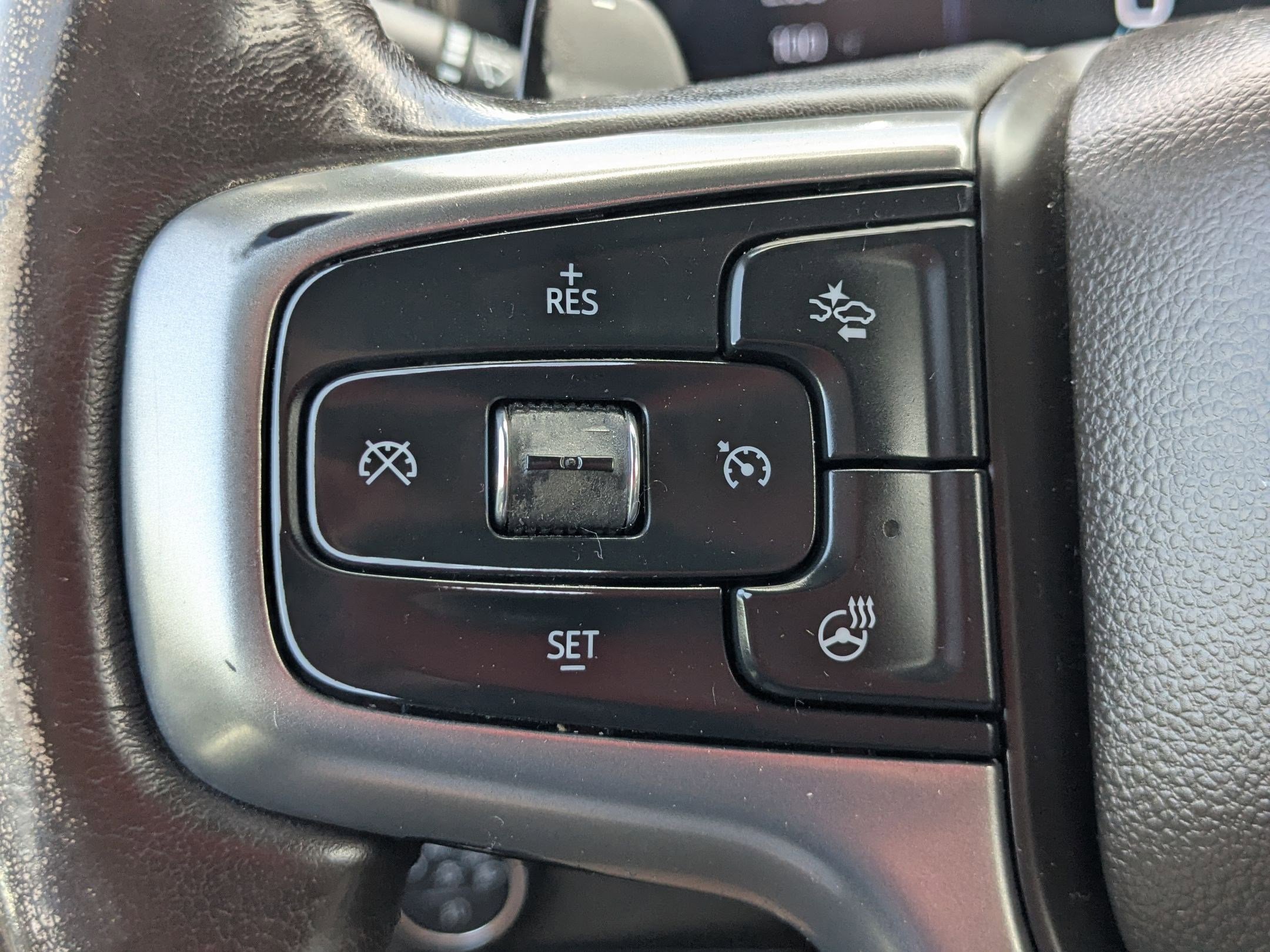 Used 2022 Summit White Chevrolet LTZ image 16