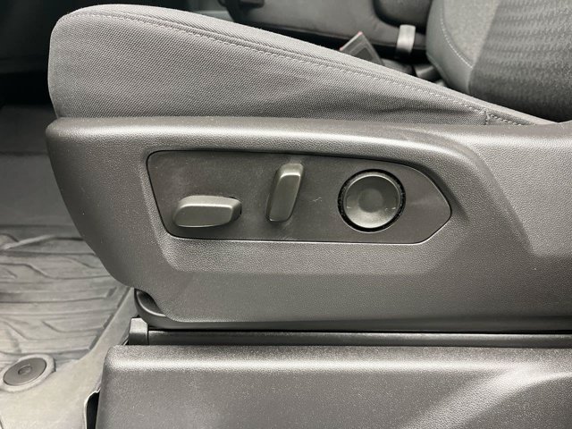 Used 2023 Sterling Metallic GMC SLE image 12