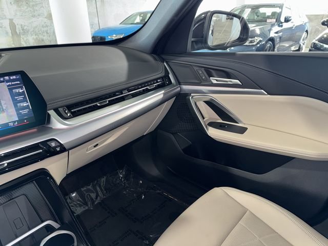 Certified Used 2025 Black Sapphire Metallic BMW xDrive28i image 30