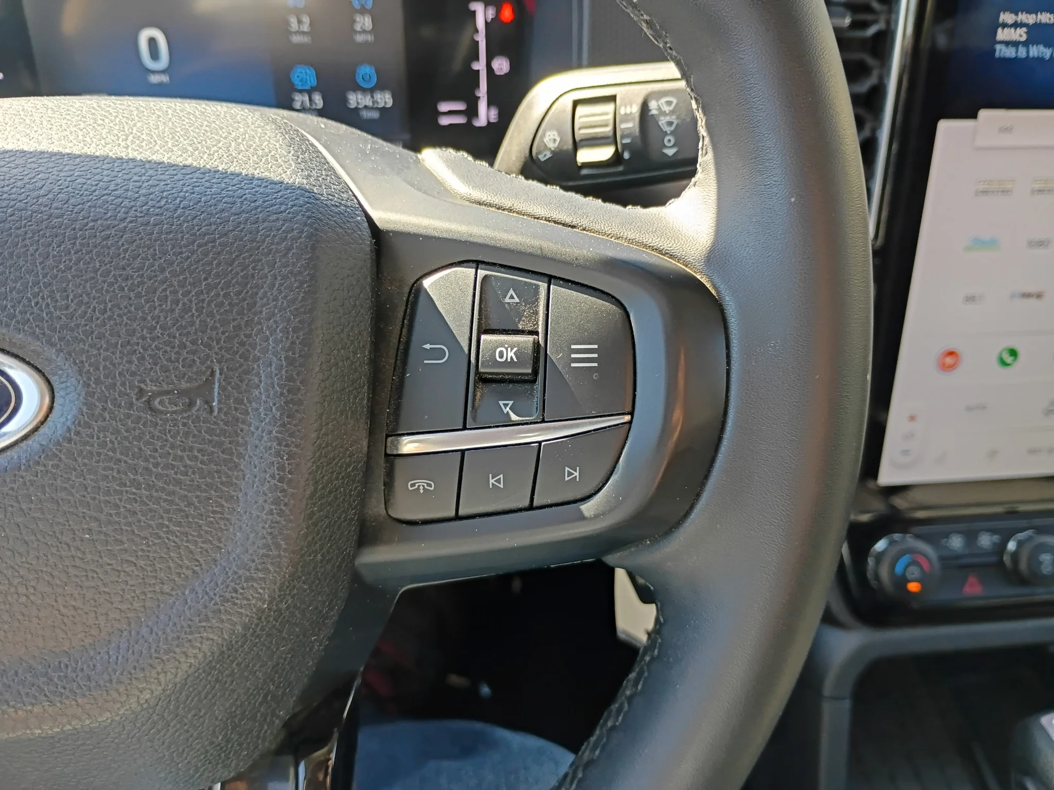 Used 2025 Marsh Gray Ford XLT image 30