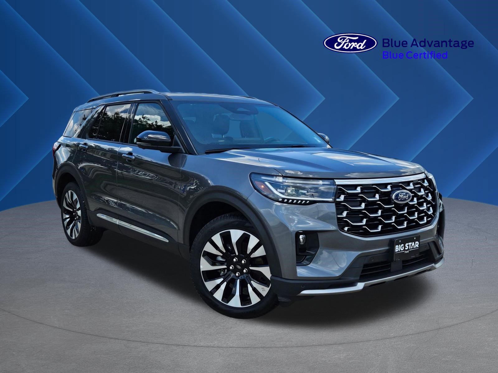 2026 Ford Explorer Platinum 4WD's photo