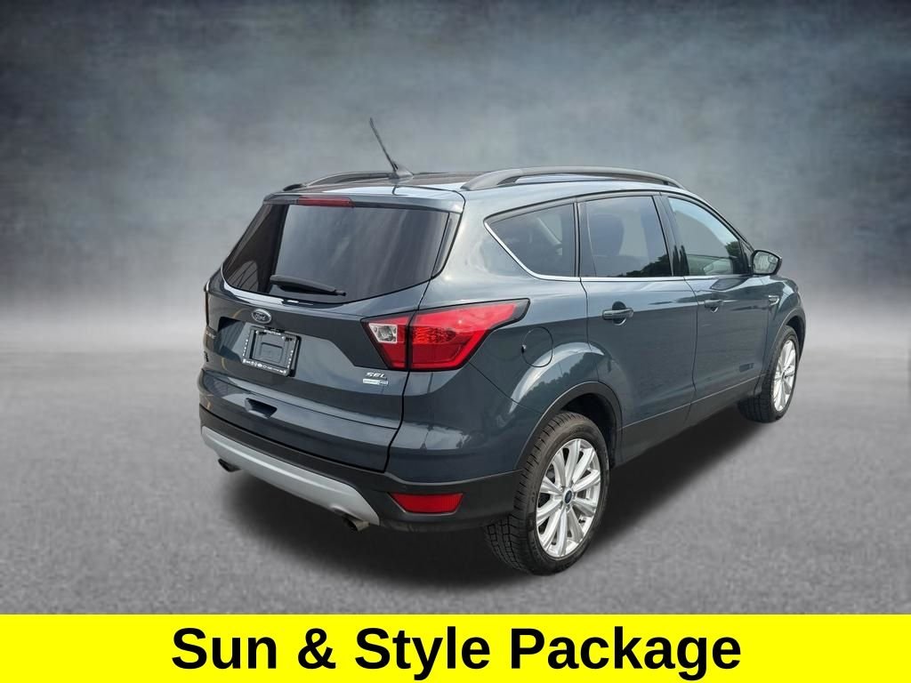 Certified Used 2019 Sea Green Ford SEL image 5