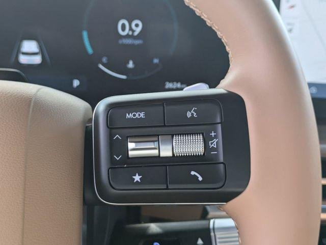 New 2024 Black Hyundai Limited FWD image 34