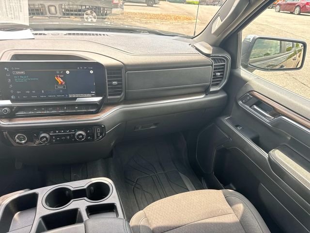 Used 2024 Gray Chevrolet LT image 19