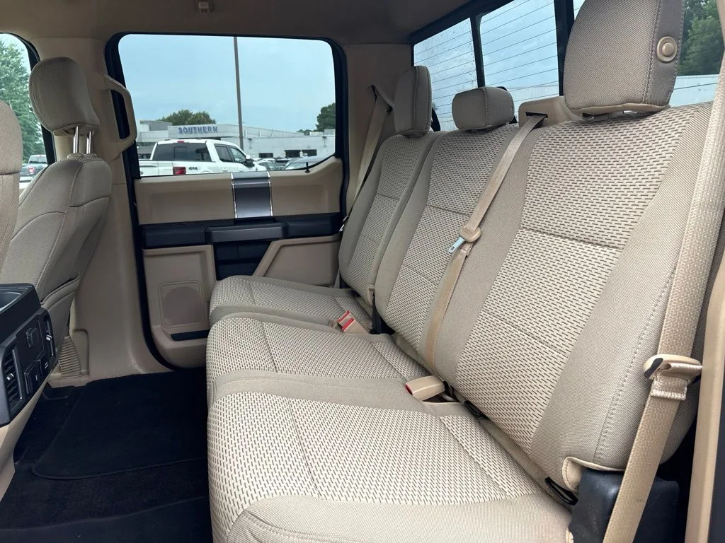 Used 2018 Red Ford XLT image 26