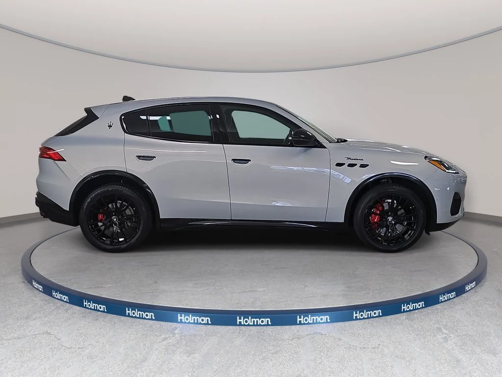 Used 2025 Bianco Maserati Modena image 6