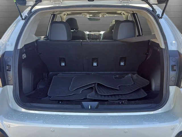 Used 2019 White Subaru 2.0i Limited image 11