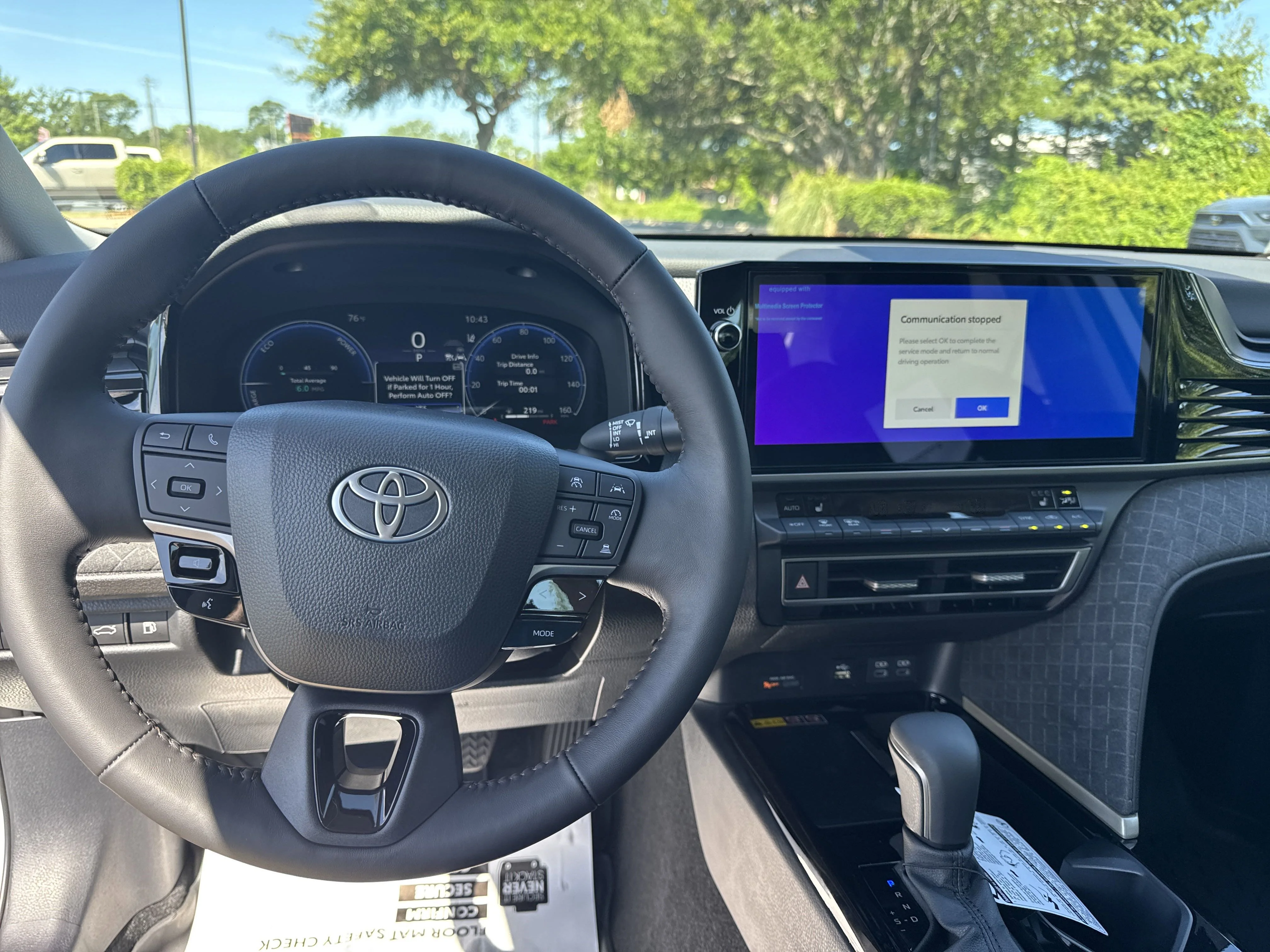 Used 2025  Toyota  image 16