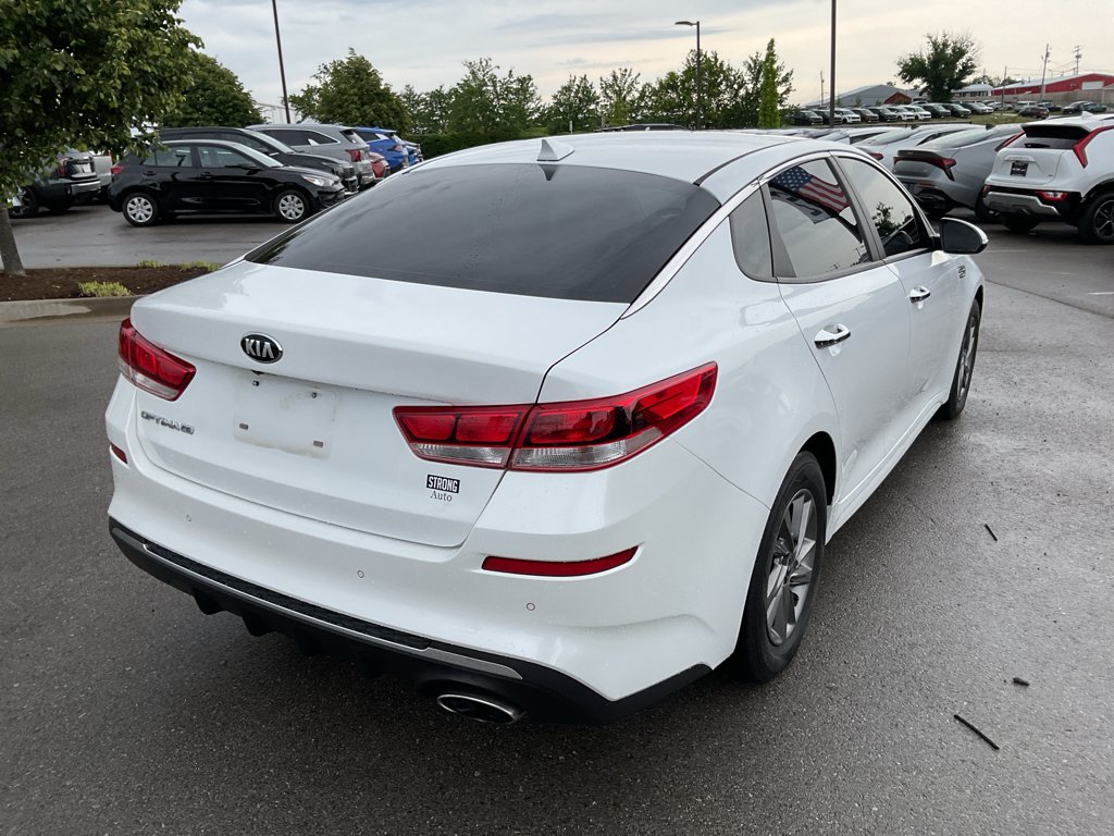 Used 2020 Snow White Pearl Kia LX image 9