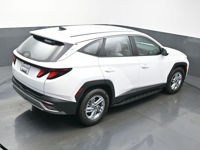 New 2026 White Hyundai SE FWD image 45