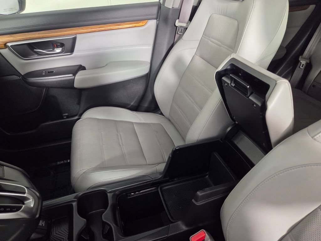 Certified Used 2019 Lunar Silver Metallic Honda Touring image 20