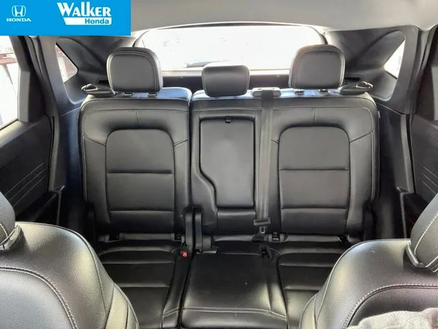 Used 2022 Black Ford SEL image 28