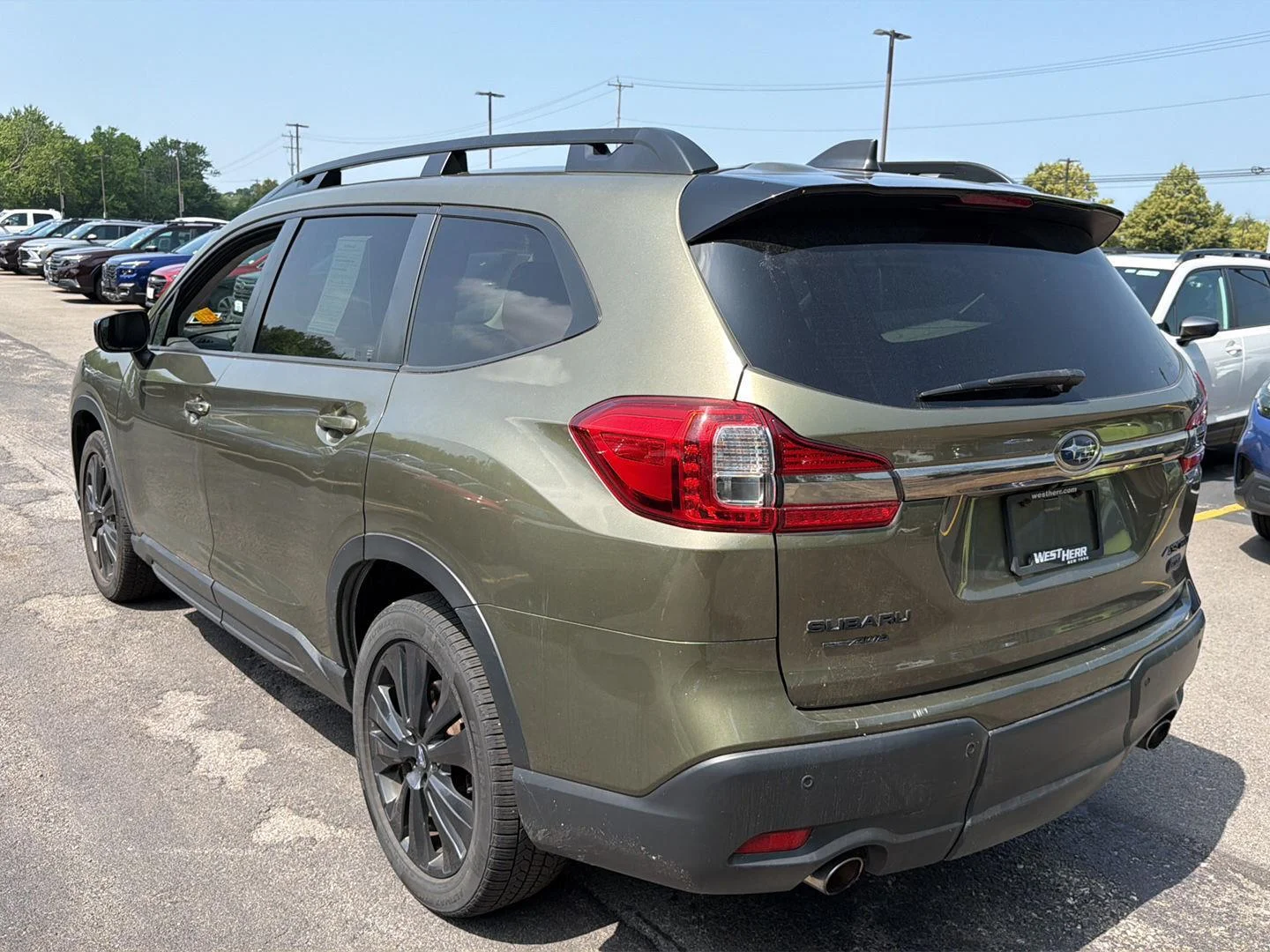 Used 2022 Autumn Green Metallic Subaru Onyx Edition image 12